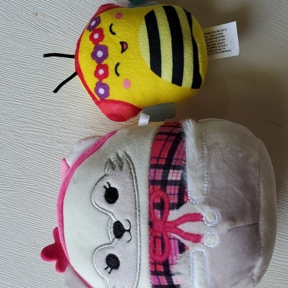 Squismallow two Gracelynn White Fox 4.5 Sunny McDonald bee with Tag - Picture 1 of 8
